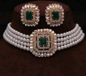 Emerald & Pearl Jewelry Set