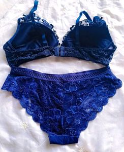 Lace Bra &amp; Panty Set