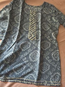 Stylish Grey Bandhani Print Kurta