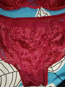 Lace Bra &amp; Panty Set