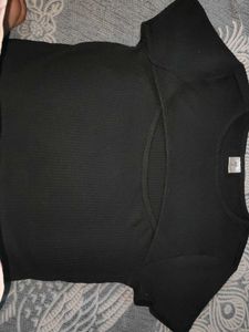 Chic Cutout Black Crop Top