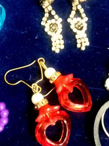 Cute Dangle Earrings 💗