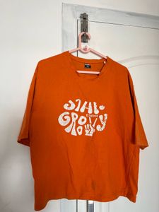 Stay Groovy Graphic Tee