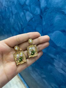 Unique Floral Frame Earrings
