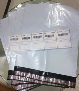 5 Freeup labels and shipping bags