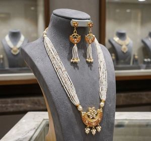 Elegant Pearl Necklace & Earring Set
