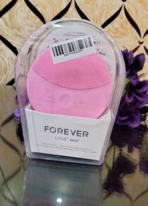 FOREVER LINA mini Facial Cleansing Device