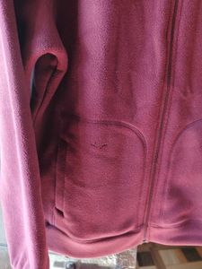 manufacturing difect swhet shirt hole nhi h only f