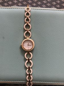 TitTitan Quartz Analog White Dial Metal