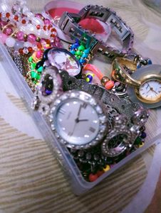 Assorted Fashion Jewellery Set