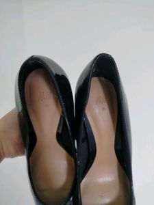 H&amp;M Chic Black Patent Stiletto Heels