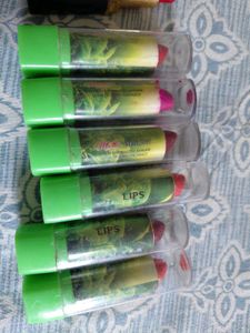 Lot of 7 Lipsticks