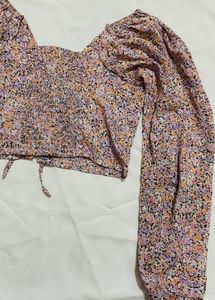 Balloon Sleeves Crop Top