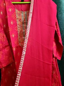 Vibrant Red Ethnic Kurta with Duppata and Pant