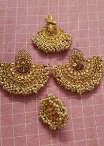 Exquisite Pearl & Kundan Jewellery Set
