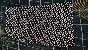Stylish Black &amp; White Geometric Print Skirt
