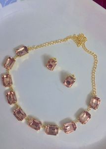 New Elegant Peach Necklace and Earrings Set