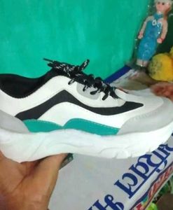 Chunky women Platform Sneakers ⛸️