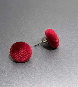 3=1-Velvet Heart + 2-Round Stud Sets🖤❤️🤎