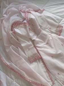Elegant Pink Embroidered Kurta Set