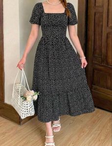 Chic Floral Flowy Black & White Summer Dress