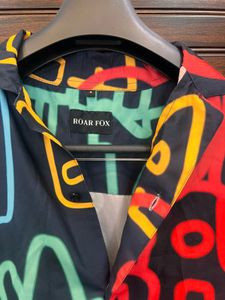 Bold Graphic Print Short Sleeve Shirt