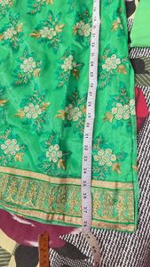 Green partyware net suit