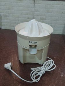 Sujata Citrus Juicer