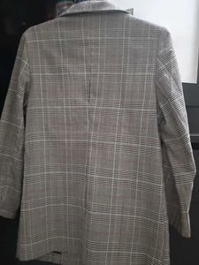 22.Stylish Plaid Blazer Jacket