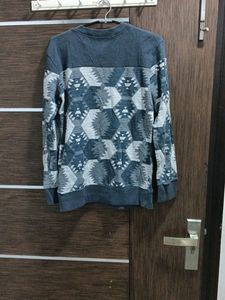Sweat Shirt