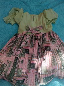 Chic Green &amp; Pink Floral Dress