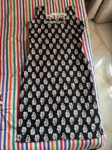 Stylish Black &amp; White Block Print Kurta