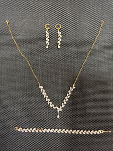 Elegant Necklace Set