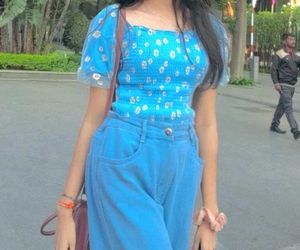 blue floral top