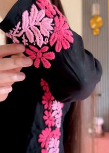 🌸 Glow in Threads – Chikankari, Reimagined Kurta