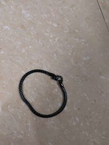 Black link bracelet