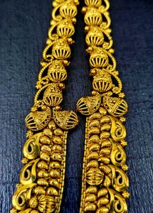 Geru Exquisite Gold-Tone Necklace &amp; Earring Set