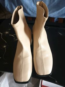 👢Beige Perfect for everyday Boots
