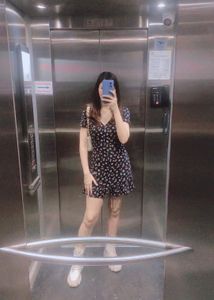 Chic Floral Print Mini Dress