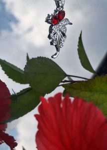 Sparkling Red  &amp; Silver Leaf Flower Pendant