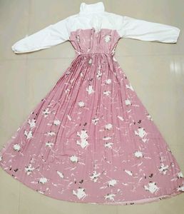 Chic Pleated Floral Maxi Dress