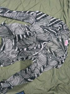Chic Sheer Leaf Print Top