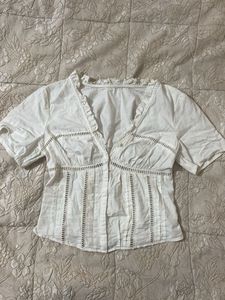 Chic White Short-Sleeve V-Neck Blouse