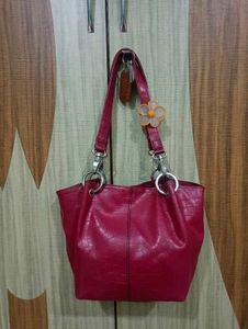 Chic Red Faux Croc Shoulder Bag