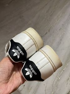 Adidas Superstars / White Sneakers