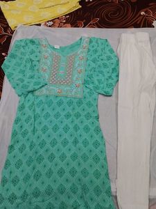 Embroidered Kurta Set with Pants