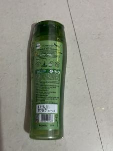 Vatika Moisture Boost Shampoo