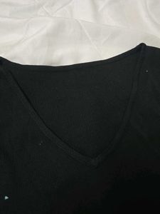 Classic Black Sleeveless V-Neck Top