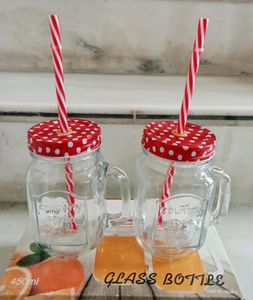 2 pieces glass bottles