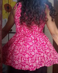 Stylish Pink warli Printed tie up Sleeveless kurti